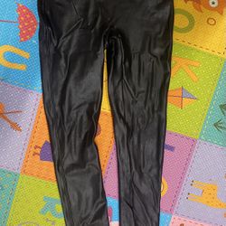 ASSETS by SPANX Women's All Over Faux Leather Leggings - Black S for Sale  in Alpharetta, GA - OfferUp