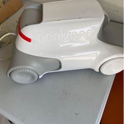 Genkinno P1 cordless robotic pool cleaner