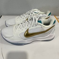  Nike Kobe 5 Protro Undefeated.