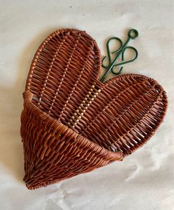 Vintage Heart-Shaped Wicker Wall Pocket Planter