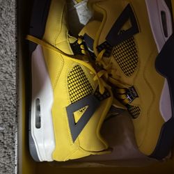 160 Jordan 4 