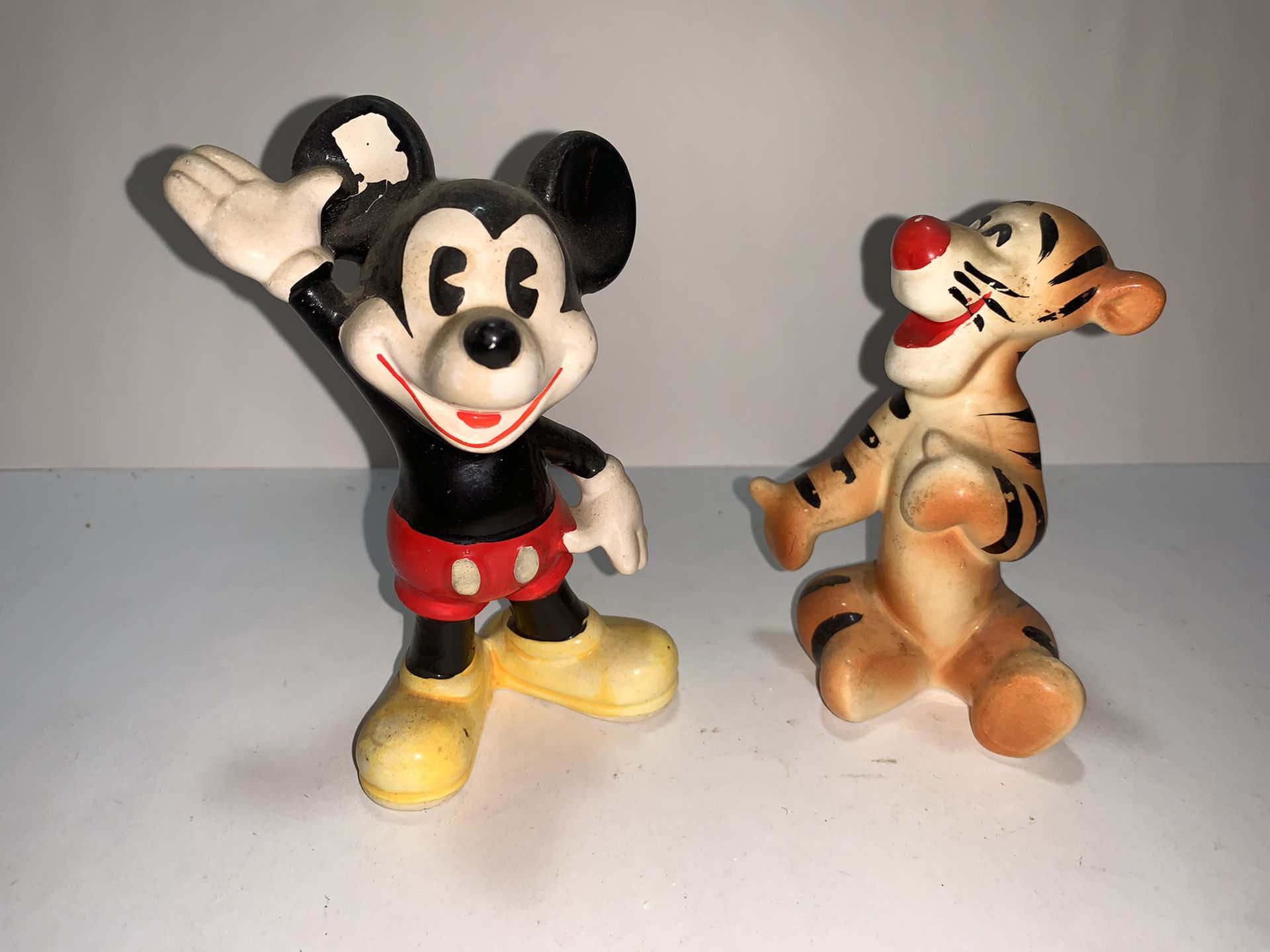 Vintage Walt Disney Productions Mickey Mouse waving Porcelain Figurine Japan