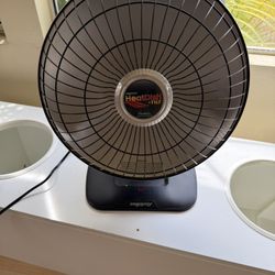 Presto HeatDish +Tilt Parabolic Electric Heater
