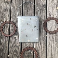 Shabby Chic Farmhouse Bucket Decor