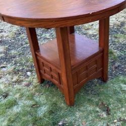 Round Table
