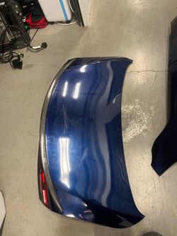 Q60 trunk