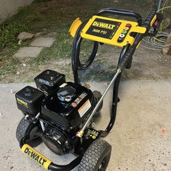 Dewalt 3600psi Gas Pressure Washer 