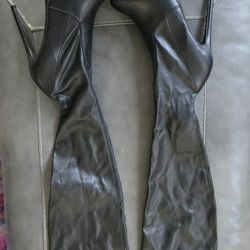 Fashion Nova Long Boots - Size 8