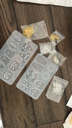 Epoxy Halloween earring kit