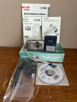 Canon PowerShot SD900 ELPH 10.0MP 3x Optical Zoom 2.5" LCD Digital Camera