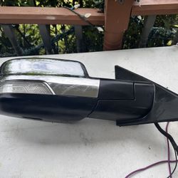 2020 Ram 1500 Mirror 