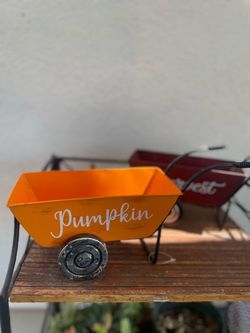 Decorative Wagon Fall Decor