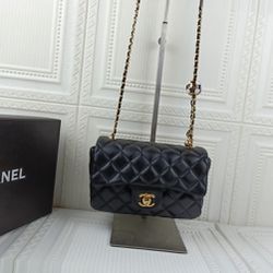 CHANEL Classic Gray Calfskin Gold Chain Lock Ladies Shoulder Bag for Sale  in Woodmere, NY - OfferUp