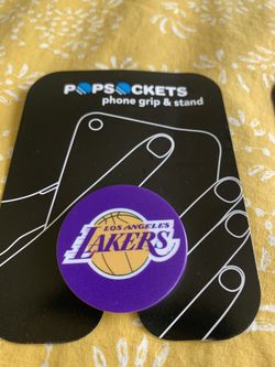 Lakers pop socket