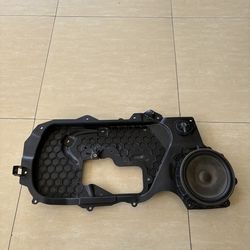 17-24 Tesla Model 3 Front LH Door Inner Closeout Panel 1092146-00-C