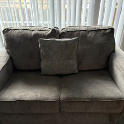 Furniture for sale need Gone By Friday!! Serious Inquiries And Pick Up Only!!