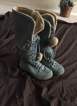 Little Girl knee high Timberlands boots (size 10.5 )