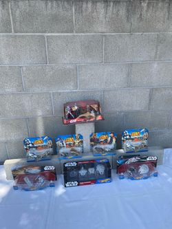 🔥 HOtWHEELS🔥 STAR WARS 🔥 DISNEY 🔥2014 SETS 📌 Seven Collectors Sets 📌 MIB 📌  ++ Disney  STAR WARS THE FORCE AWAKENS Figurine Set BB8 Rey Kylo Re