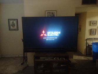 Large screen TV Mitzabichi