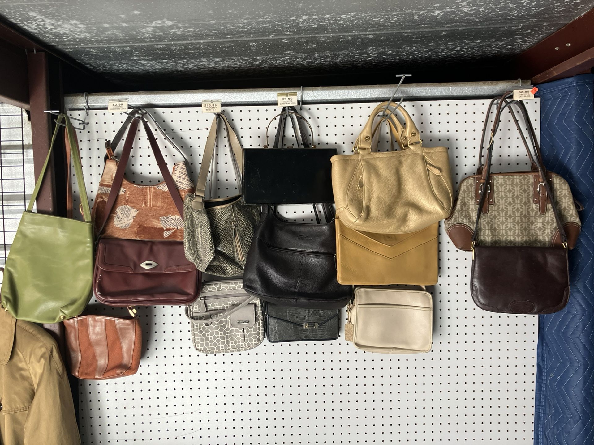 designer Purses Make Offer ($10-$30)