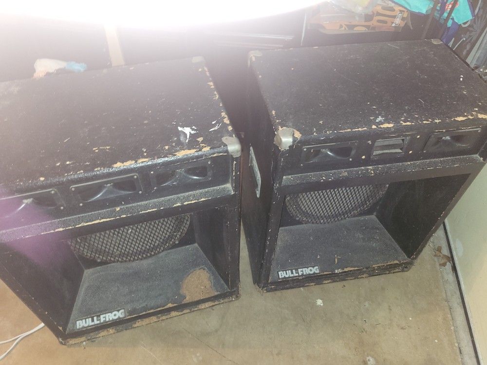 Bull Frog 100 watt vintage speakers for Sale in San Antonio, TX - OfferUp