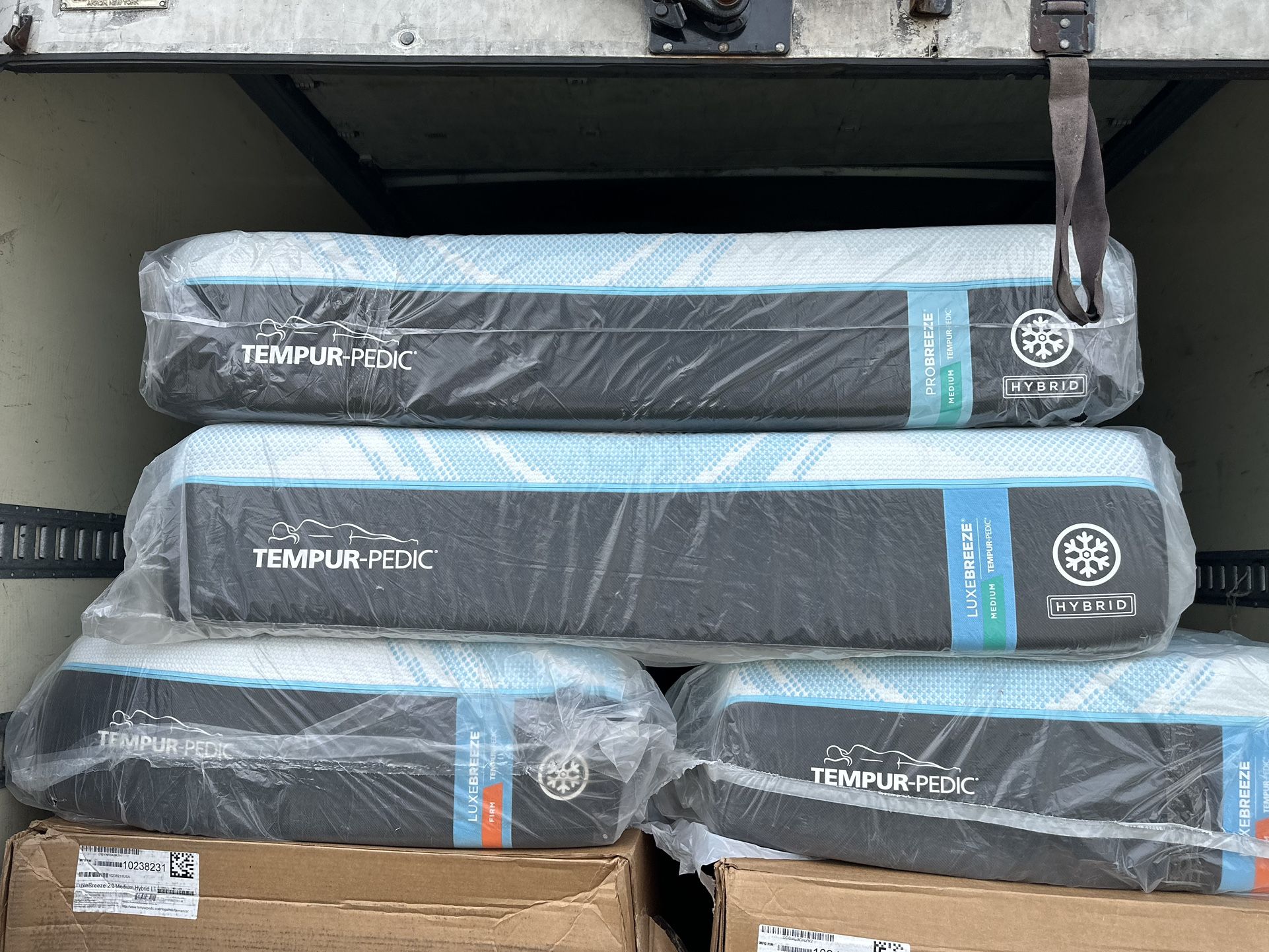 King Queen Size Tempurpedic ProAdapt, ProBreeze, LuxeBreeze Mattress Pro Breeze /Luxe Adapt /Pro Adapt /Adapt /cloud /Tempur pedic contour Supreme