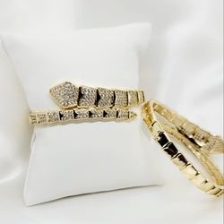 14k Gold-plated Bangle 