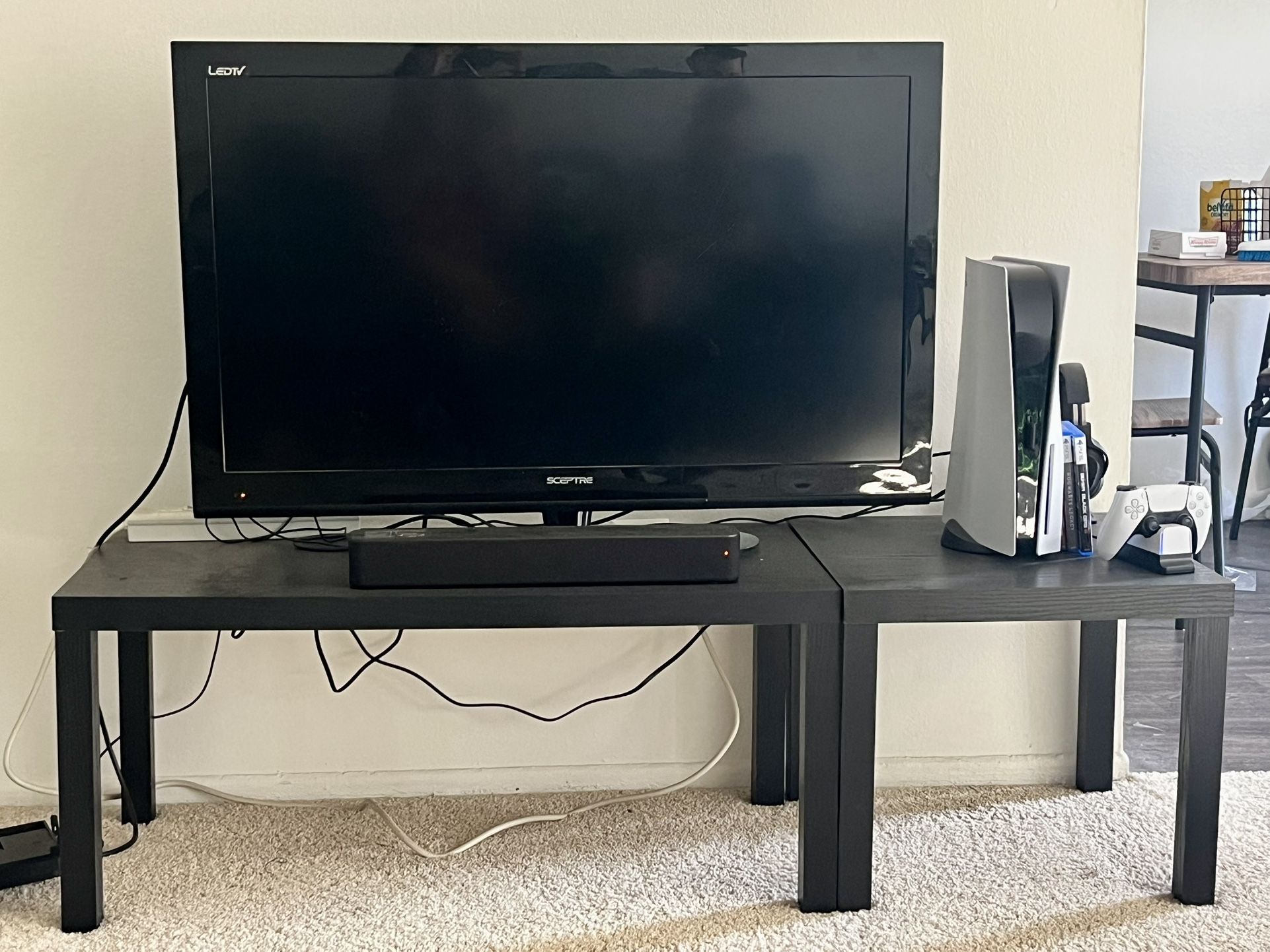 Coffee Table/tv stand & End Table