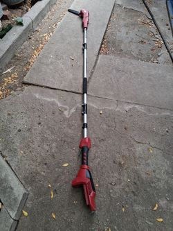 TORO PRUNNING POLE SAW BRING YOUR BATTERY DON'T KNOW IF IT WORKS $15 PICK UP IN SUN VALLEY