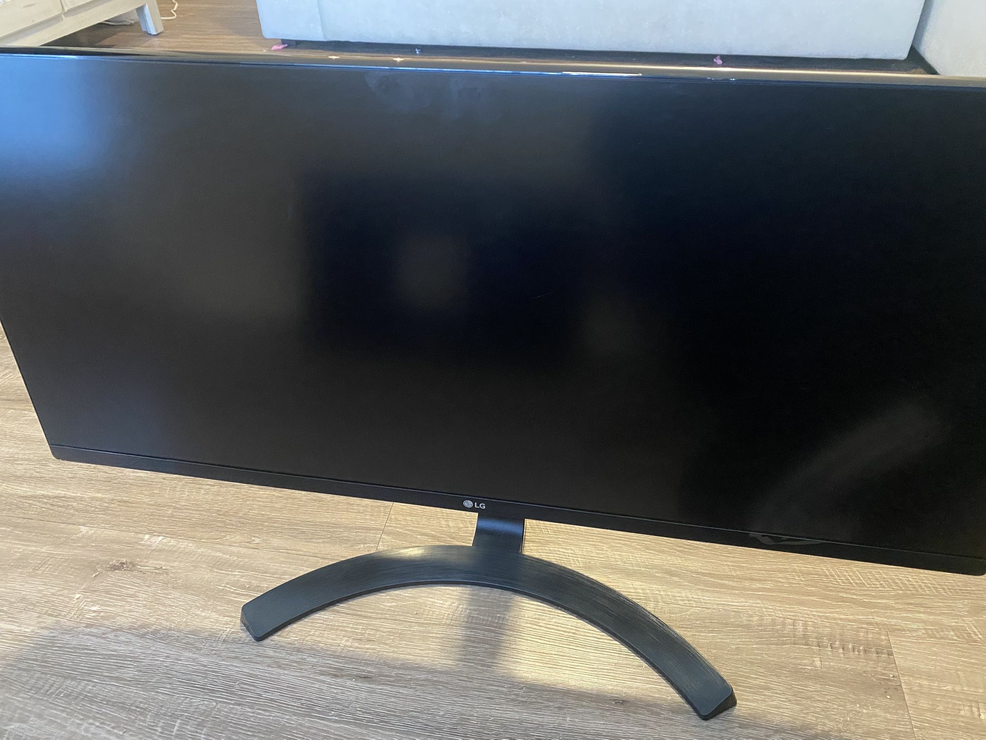 Lg 34” Monitor
