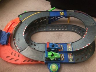 Shake and go spin out speedway