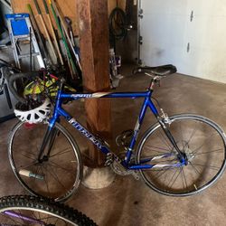 Trek 2200 Men’s Bike