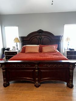 King size bedroom set