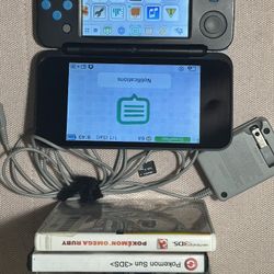NINTENDO 2DS XL CONSOLE BLACK/TURQUOISE VERY GOOD CONDITION 16 GB as Pokémon Gaming Bundle 