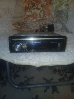 Pioneer DEH-S4000BT Car Stereo Head Unit