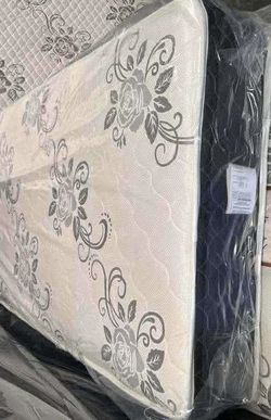 Deluxe Brand Twin Size Set 