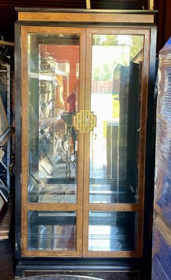 China Hutch & lights Up