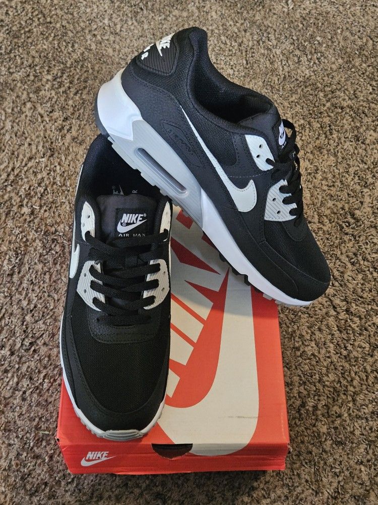 Nike Air Max'90 $125