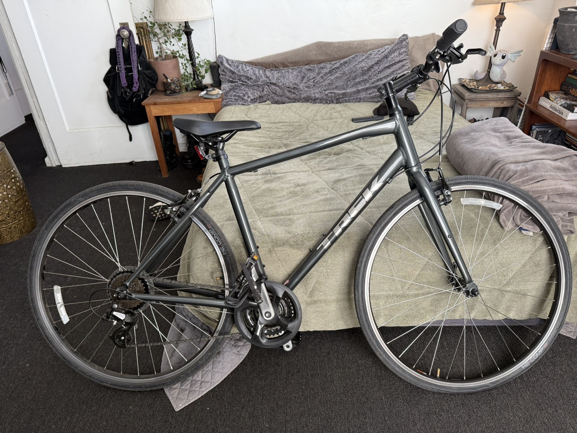 Trek Hybrid Bike — Black, Medium Frame