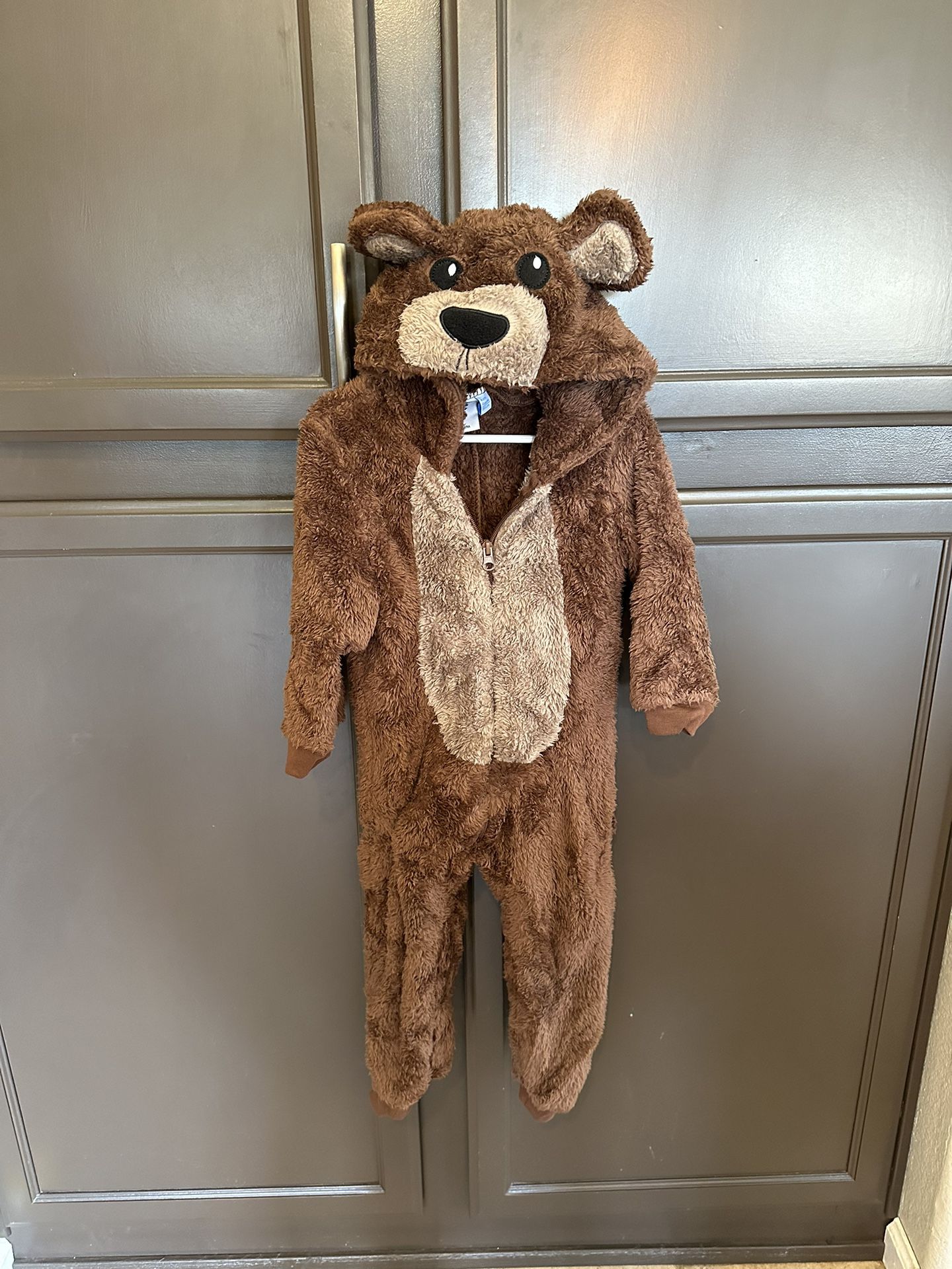Bear Costume 3-4T (Fits More Like 3T)