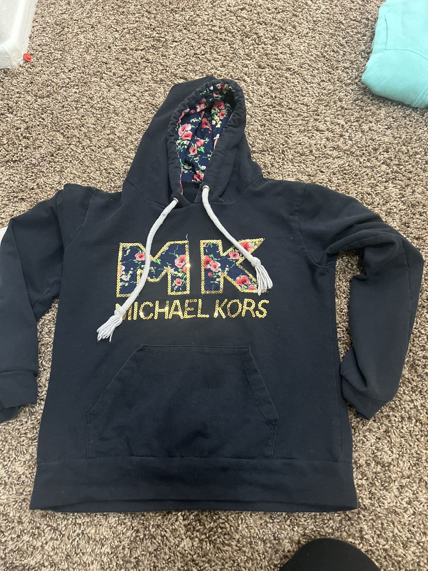 Mk Pink Vs Hollister