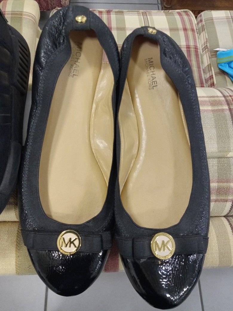 Michael Kors Flat Size 9 $50