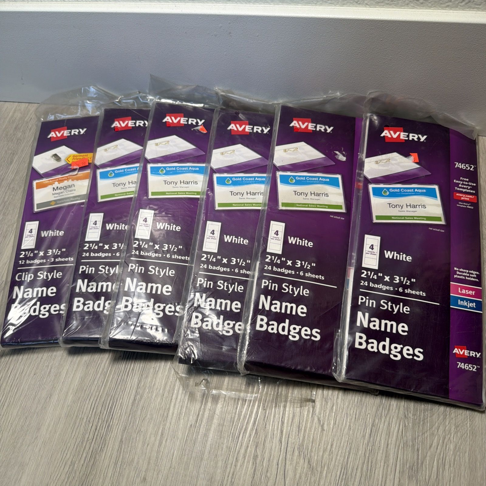 5+1 Pack Avery Pin Style Clear Name Badges W/ White Inserts 24-Pack 2-1/4" x 3-1/2" 74652