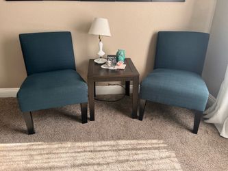 Accent chairs