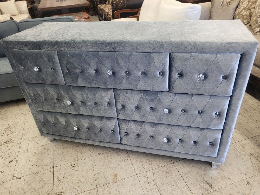 Grey Suede Style 7 Drawer Dresser