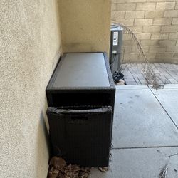 FREE PATIO WICKER SET