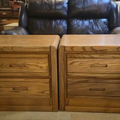 Pair of oak 2-drawer Nightstands, End Tables, Side Tables