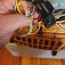 3 Honeywell Miniature Snap Action Switch Rated For 15 Amp At 250 Volt 