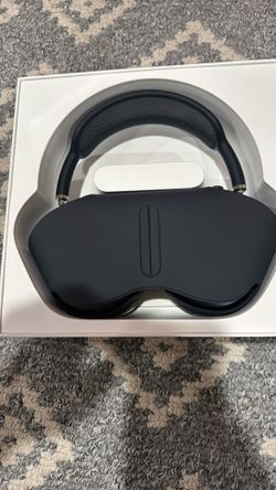Apple AirPods Max USB-C Midnight WITH RECEIPT NEW