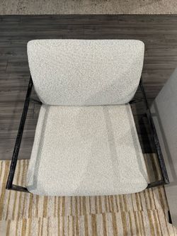 Single chair
